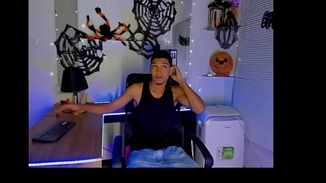 Snapshot of xxKamadevaxx chatting on 16, 10, 2025 xxKamadevaxx online show from 16, 10, 2025