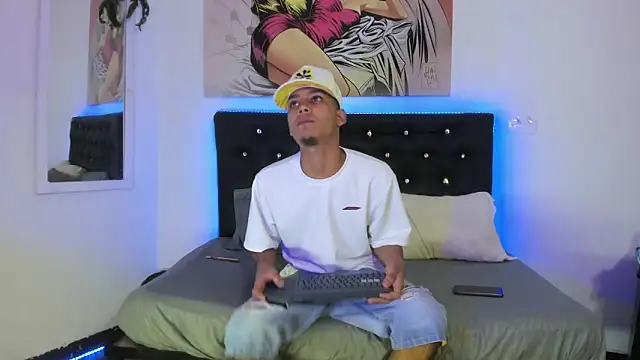 Snapshot of xxKamadevaxx chatting on 6, 11, 2025 xxKamadevaxx online show from 6, 11, 2025