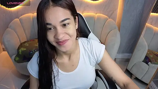 Snapshot of Maia_Tx chatting on 29, 9, 2025 Maia Tx online show from 29, 9, 2025