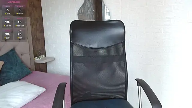 daphne walton online show from 16, 11, 2025