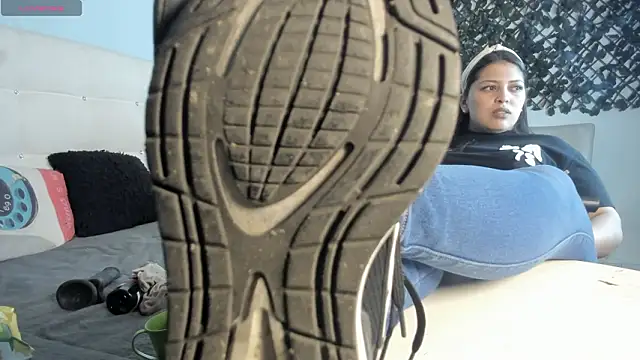 Snapshot of Shantal__G chatting on 19, 1, 2026 Shantal G online show from 19, 1, 2026