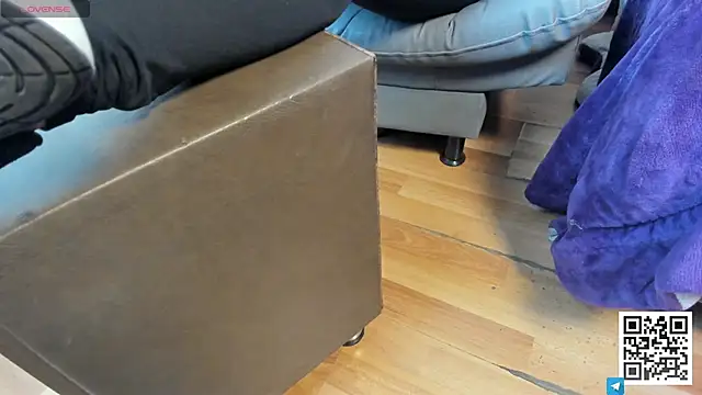 Snapshot of Shantal__G chatting on 4, 3, 2026 Shantal G online show from 4, 3, 2026