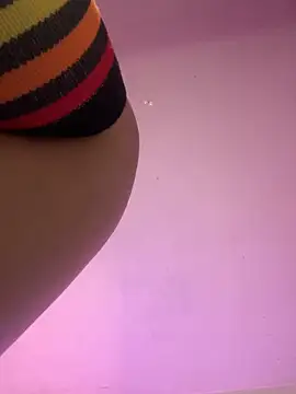 Emma  Fox  online show from 31, 10, 2025