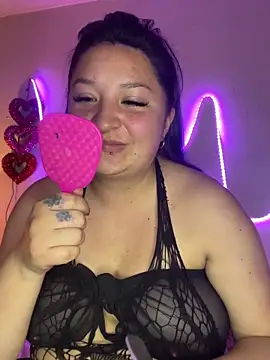 Emma  Fox  online show from 15, 10, 2025