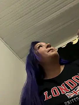 Emma  Fox  online show from 16, 9, 2025