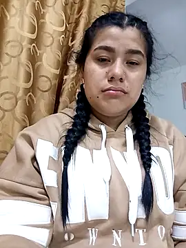 April Becker online show from 22, 12, 2025