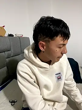 NaytonFreeman online show from 24, 9, 2025