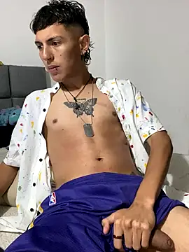 NaytonFreeman online show from 18, 9, 2025