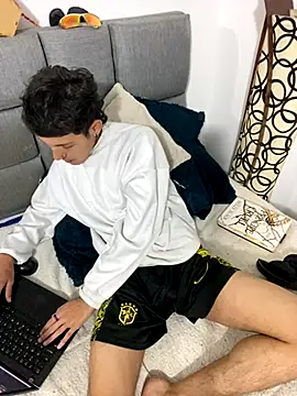 NaytonFreeman online show from 16, 9, 2025