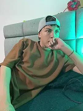 Snapshot of NaytonFreeman chatting on 11, 2, 2026 NaytonFreeman online show from 11, 2, 2026