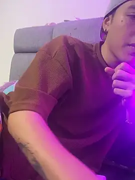 Snapshot of NaytonFreeman chatting on 2, 2, 2026 NaytonFreeman online show from 2, 2, 2026