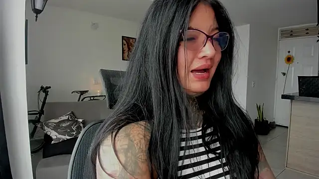 Unatatuada online show from 24, 6, 2026
