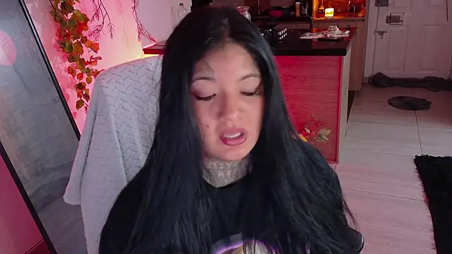 Unatatuada online show from 8, 11, 2025