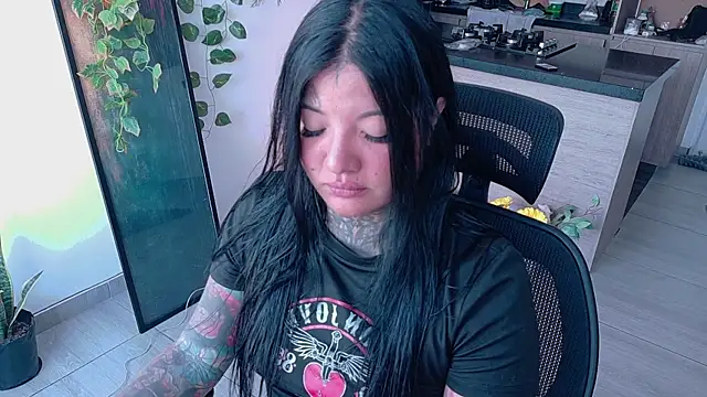 Unatatuada online show from 10, 11, 2025