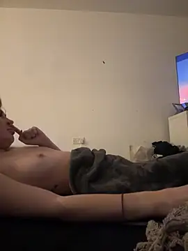IceEyesUK online show from 19, 10, 2025