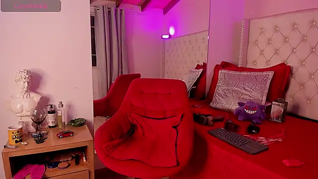 Maddy BigCock online show from 21, 10, 2025