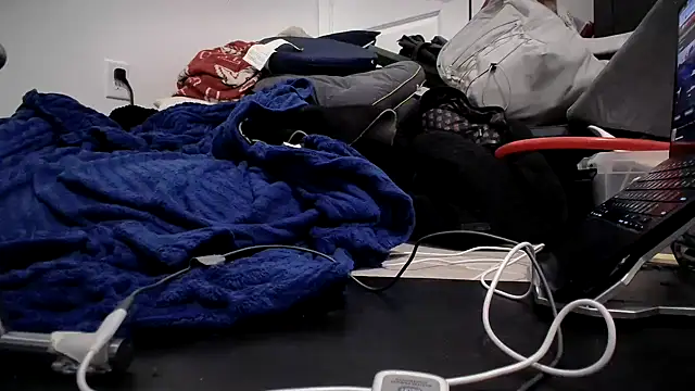 jasoncali305 online show from 21, 10, 2025