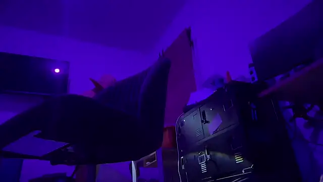 jasoncali305 online show from 3, 12, 2025