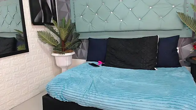 sheyla  ebony online show from 19, 9, 2025