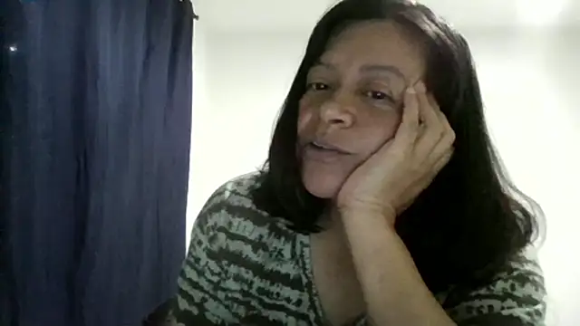 Snapshot of adri89-g chatting on 1, 6, 2026 adri89-g online show from 1, 6, 2026