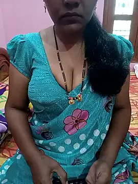Snapshot of KannadaTamilTeluguBeauty chatting on 15, 6, 2026 KannadaTamilTeluguBeauty online show from 15, 6, 2026