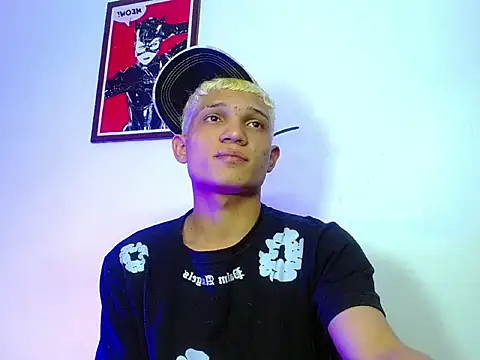 Snapshot of EL_VENEZOLANO_22CM chatting on 10, 10, 2025 EL VENEZOLANO 22CM online show from 10, 10, 2025