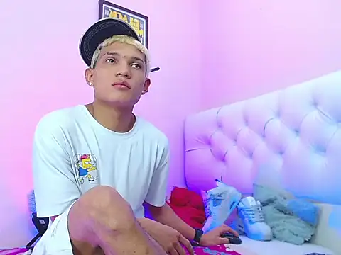 Snapshot of EL_VENEZOLANO_22CM chatting on 13, 11, 2025 EL VENEZOLANO 22CM online show from 13, 11, 2025