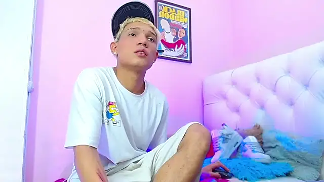 Snapshot of EL_VENEZOLANO_22CM chatting on 14, 11, 2025 EL VENEZOLANO 22CM online show from 14, 11, 2025