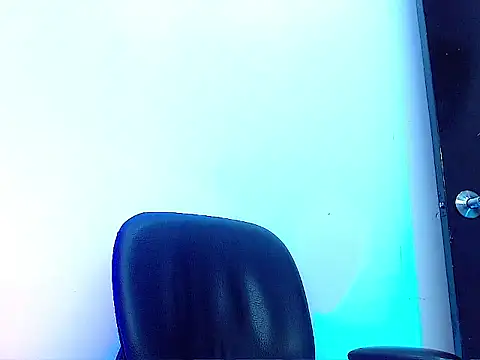 Snapshot of EL_VENEZOLANO_22CM chatting on 29, 11, 2025 EL VENEZOLANO 22CM online show from 29, 11, 2025