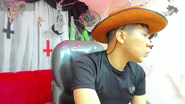 Nick Wolff online show from 23, 10, 2025