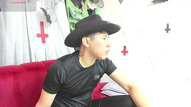 Nick Wolff online show from 27, 10, 2025