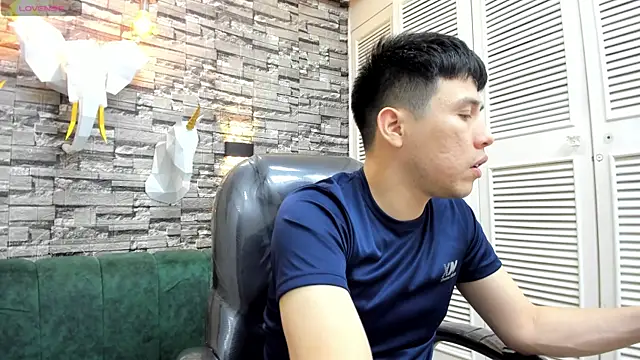 Nick Wolff online show from 28, 11, 2025