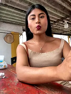 Snapshot of Michelle_Narvaez chatting on 9, 11, 2025 Michelle Narvaez online show from 9, 11, 2025