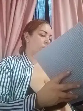 alexiaystive3 online show from 23, 9, 2025