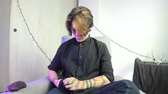 Jerry Cole online show from 17, 12, 2025