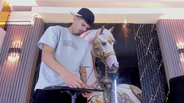 Iam Steven online show from 5, 3, 2026