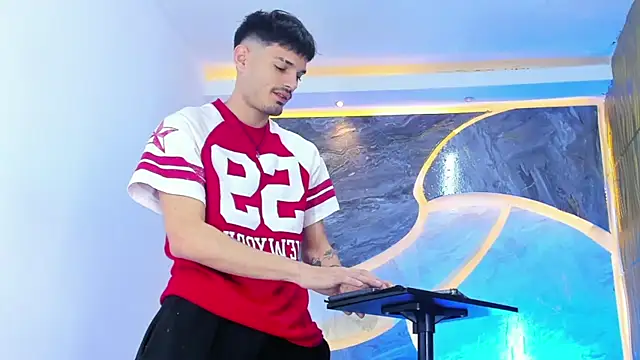 Iam Steven online show from 19, 2, 2026