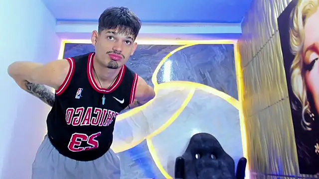 Iam Steven online show from 22, 12, 2025