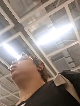 Aliciabloom online show from 28, 10, 2025