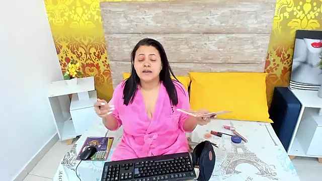 Snapshot of ElianaCollins chatting on 13, 1, 2026 ElianaCollins online show from 13, 1, 2026