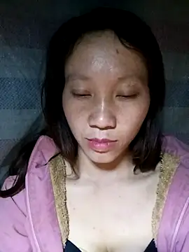 bonnie-00 online show from 2, 11, 2025