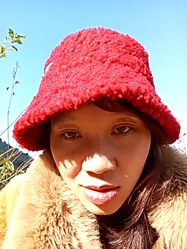 bonnie-00 online show from 23, 11, 2025