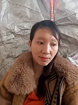 bonnie-00 online show from 18, 11, 2025