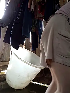 bonnie-00 online show from 14, 4, 2026