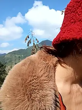 bonnie-00 online show from 24, 11, 2025