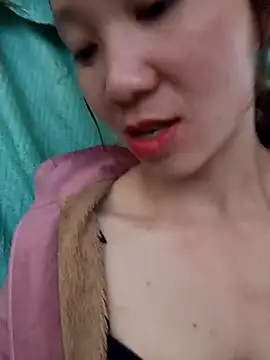 bonnie-00 online show from 2, 11, 2025