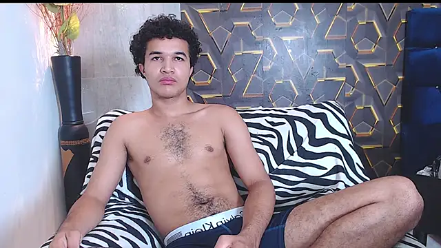 Snapshot of fire_drako_ chatting on 23, 9, 2025 fire drako online show from 23, 9, 2025