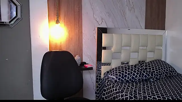 Snapshot of fire_drako_ chatting on 12, 10, 2025 fire drako online show from 12, 10, 2025