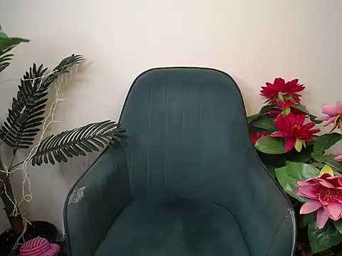 Naughtyy stripgirl online show from 30, 9, 2025