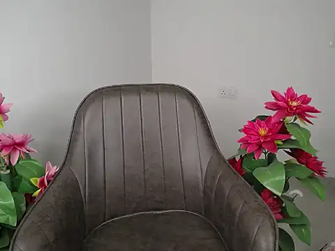 Naughtyy stripgirl online show from 23, 9, 2025